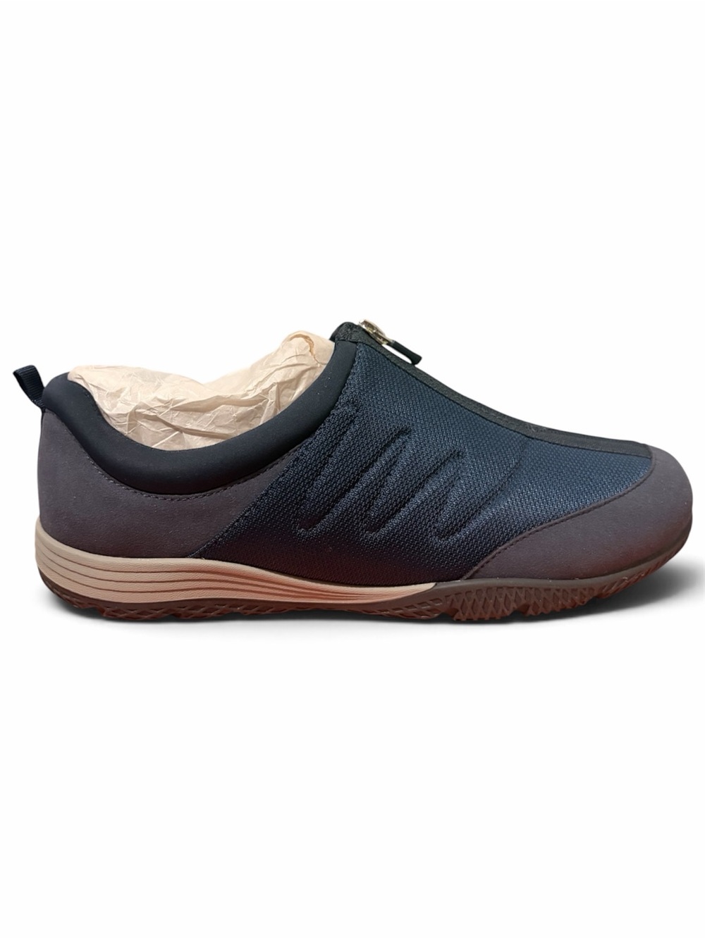 Easy Spirit Women's Size 11 Slip-On Sneaker in Navy and Brown